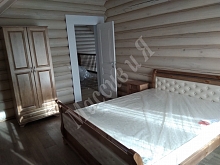 Кровать и шкаф классический